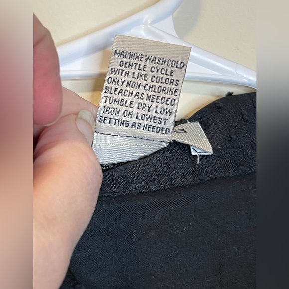 - Notations Women’s Short Sleeve Button Up Top Black Plus Size 3X - Picture 4 of 6